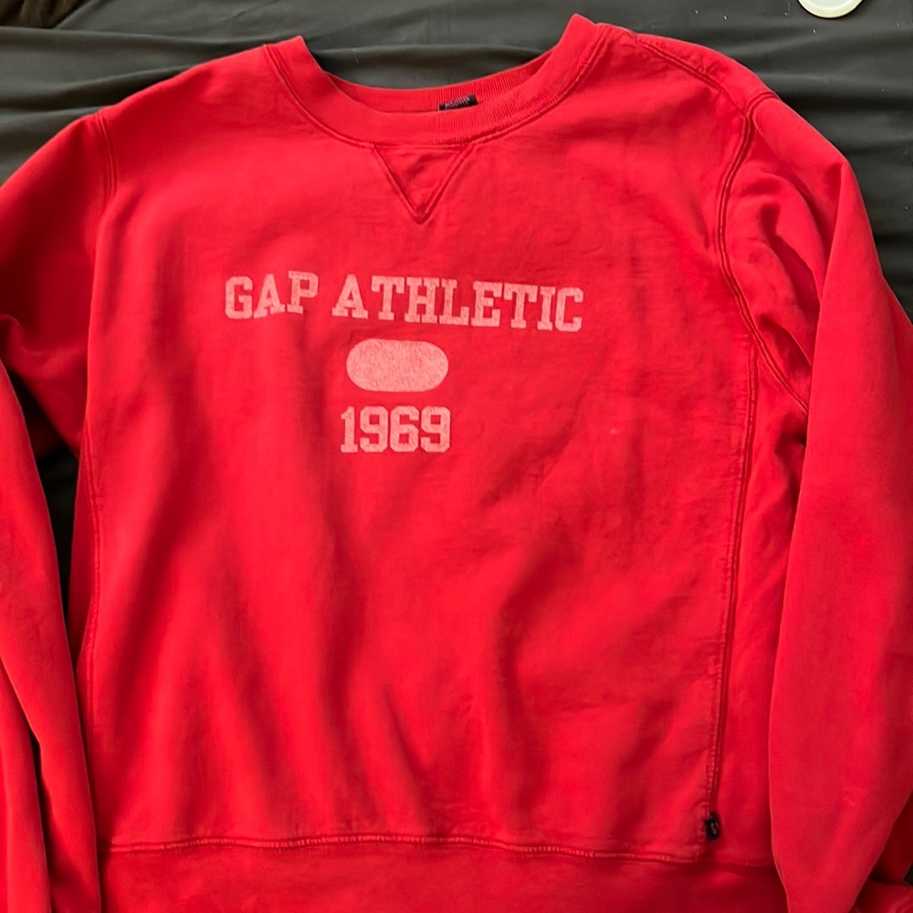 red gap crewneck